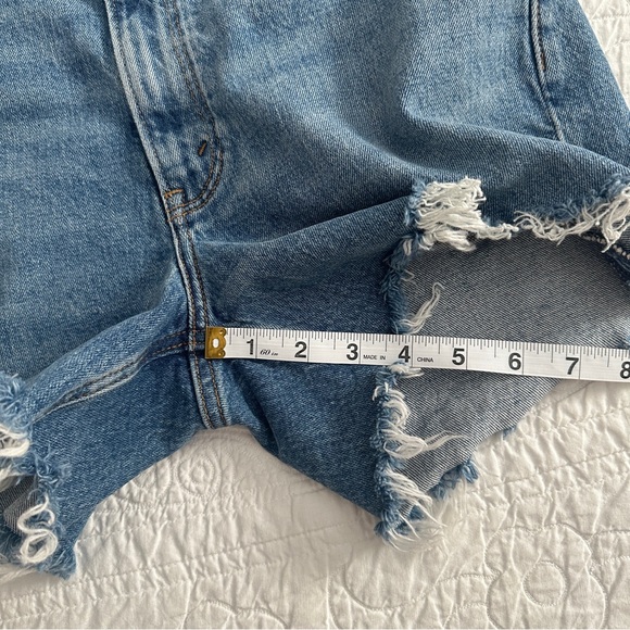 Abercrombie & Fitch Distressed 4” Mom Jean Shorts High Rise Denim Women’s - Picture 5 of 8